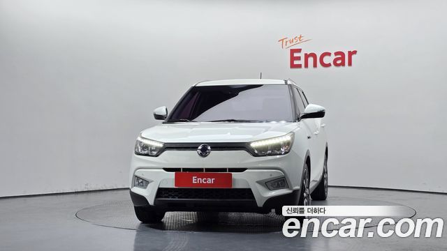 KG Mobility (SsangYong) Tivoli LX 2WD HI-DLX 2015 — фото 3
