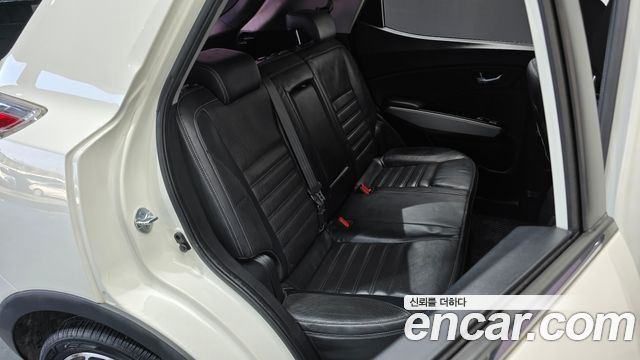 KG Mobility (SsangYong) Tivoli LX 2WD HI-DLX 2015 — фото 12