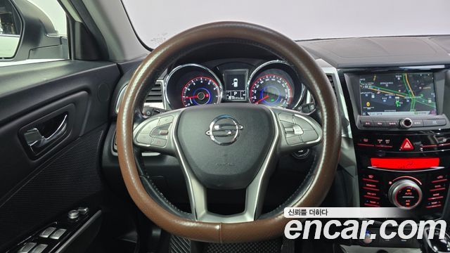 KG Mobility (SsangYong) Tivoli LX 2WD HI-DLX 2015 — фото 13