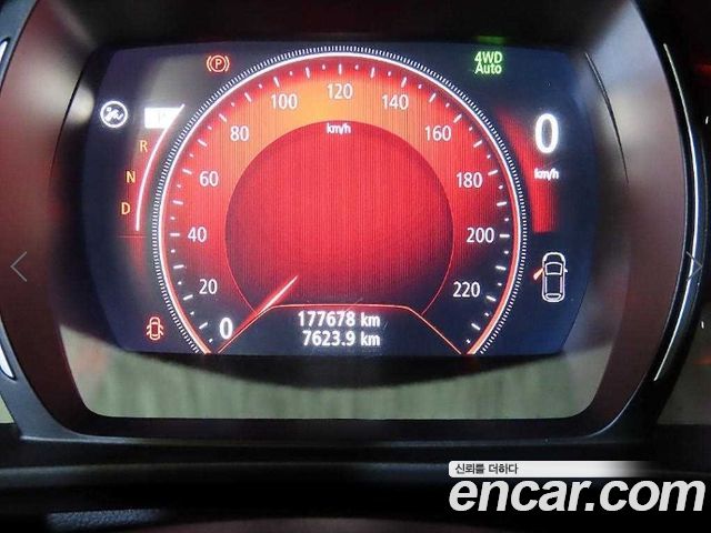 Renault Korea QM6 Diesel 4WD RE Signature 2017 — фото 9
