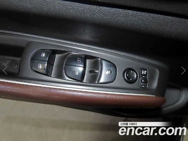 Renault Korea QM6 Diesel 4WD RE Signature 2017 — фото 17