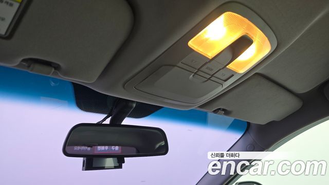 KG Mobility (SsangYong) Korando C 2.0 CVT 2WD Deluxe 2015 — фото 15