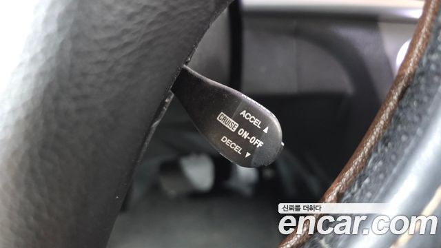 KG Mobility (SsangYong) Korando C 2.0 CVT 2WD Deluxe 2015 — фото 17
