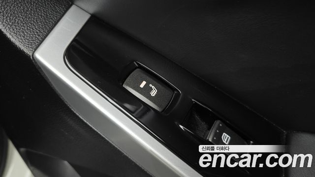KG Mobility (SsangYong) Korando C 2.0 CVT 2WD Deluxe 2015 — фото 19