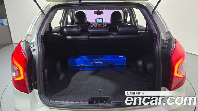 KG Mobility (SsangYong) Korando C 2.0 CVT 2WD Deluxe 2015 — фото 20