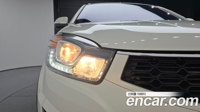 KG Mobility (SsangYong) Korando C 2.0 CVT 2WD Deluxe 2015 — фото 22