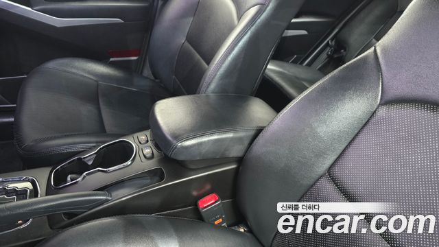 KG Mobility (SsangYong) Korando C 2.0 CVT 2WD Deluxe 2015 — фото 30