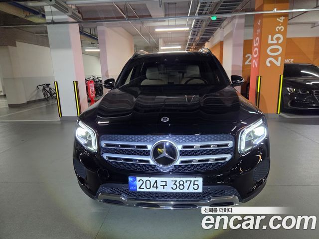 Mercedes-Benz GLB-Class (X247) GLB200 d 2023 — фото 2