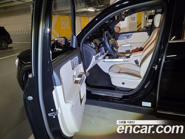 Mercedes-Benz GLB-Class (X247) GLB200 d 2023 — фото 6
