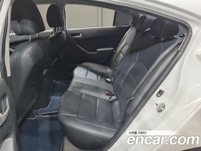 Kia K3 Trendy Style 2018 — фото 15