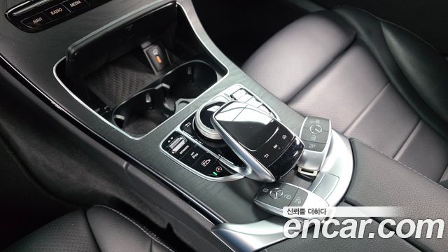 Mercedes-Benz C-Class (W205) C220 d 4MATIC AMG Line 2019 — фото 17