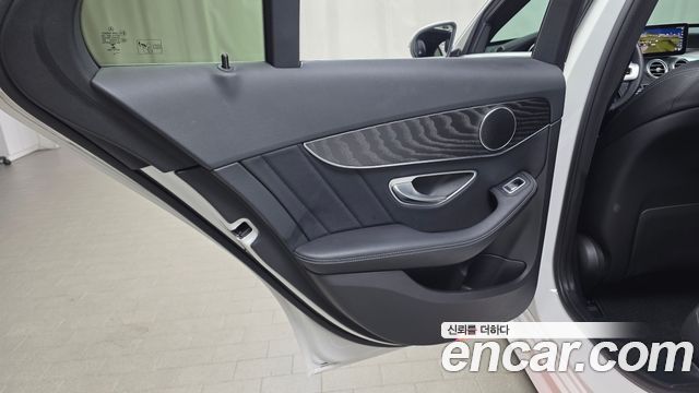 Mercedes-Benz C-Class (W205) C220 d 4MATIC AMG Line 2019 — фото 25