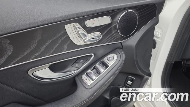 Mercedes-Benz C-Class (W205) C220 d 4MATIC AMG Line 2019 — фото 27