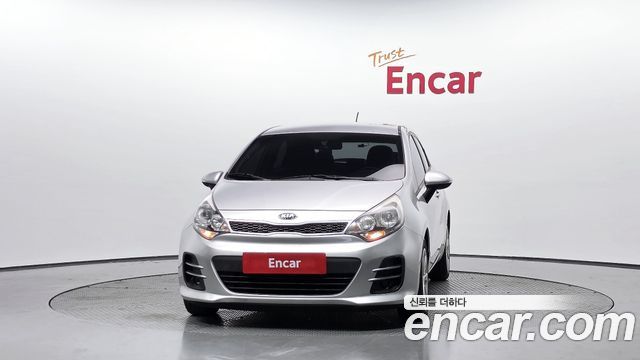 Kia Pride 5DR 1.4 MPI Trendy 2016 — фото 3