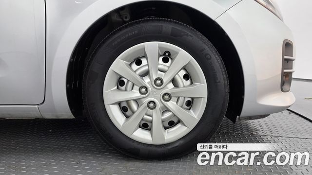 Kia Pride 5DR 1.4 MPI Trendy 2016 — фото 5