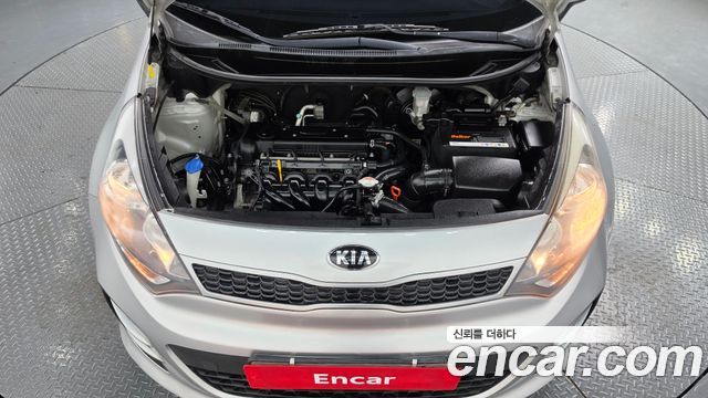 Kia Pride 5DR 1.4 MPI Trendy 2016 — фото 6