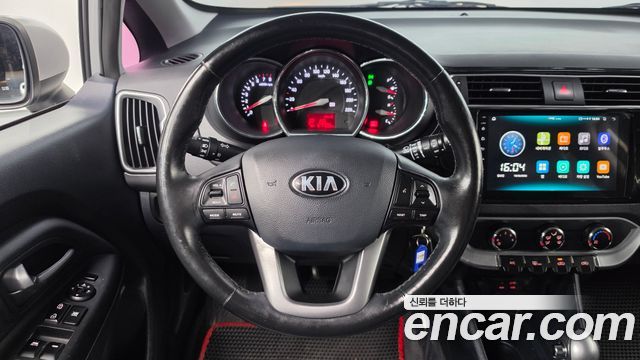 Kia Pride 5DR 1.4 MPI Trendy 2016 — фото 12
