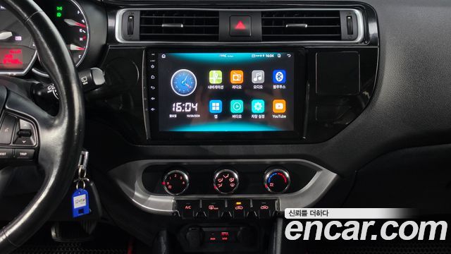 Kia Pride 5DR 1.4 MPI Trendy 2016 — фото 13