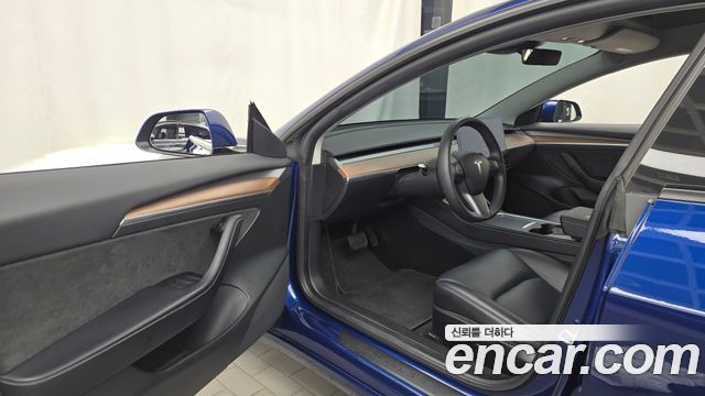 Tesla Model 3 Long Range AWD 2022 — фото 10