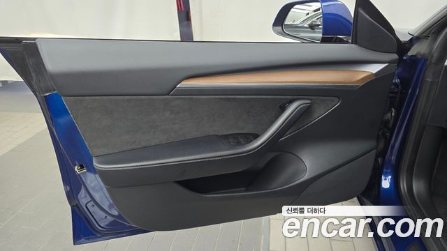 Tesla Model 3 Long Range AWD 2022 — фото 24