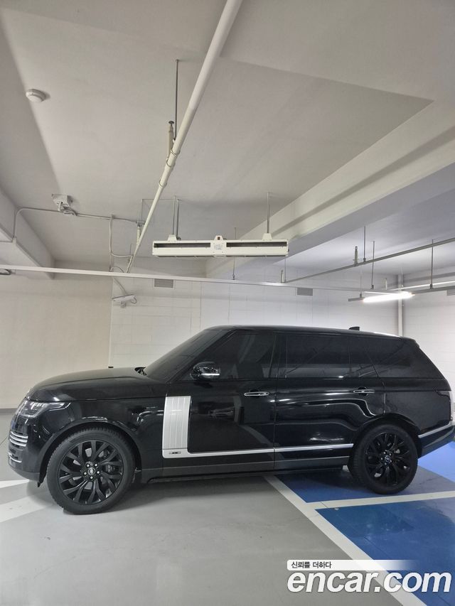 Land Rover Range Rover (IV) 5.0 SC AB LWB 2020 — фото 3