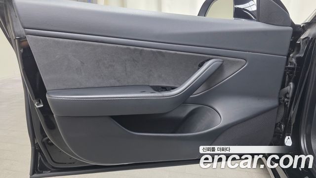 Tesla Model 3 Long Range AWD 2020 — фото 24