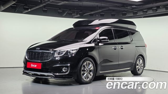 Kia Carnival 9-seater Hi-Limousine Prestige