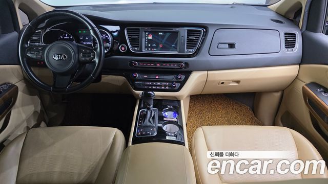 Kia Carnival 9-seater Hi-Limousine Prestige 2015 — фото 7