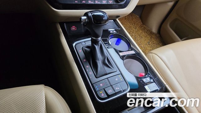 Kia Carnival 9-seater Hi-Limousine Prestige 2015 — фото 9