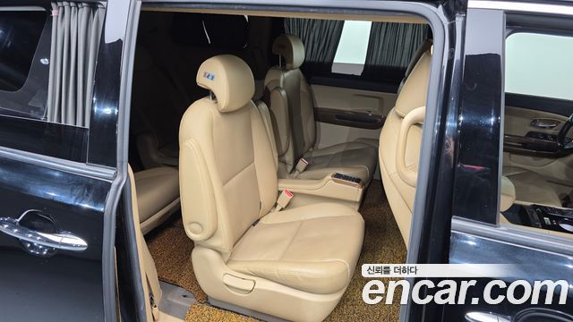 Kia Carnival 9-seater Hi-Limousine Prestige 2015 — фото 12