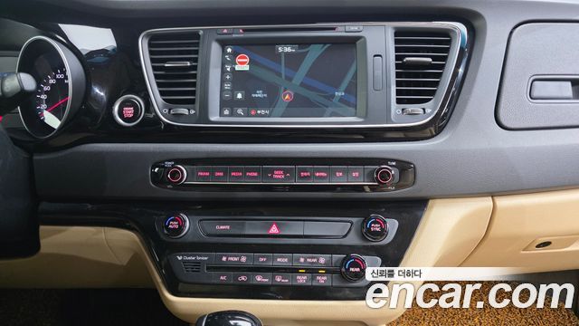 Kia Carnival 9-seater Hi-Limousine Prestige 2015 — фото 14