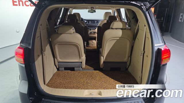 Kia Carnival 9-seater Hi-Limousine Prestige 2015 — фото 20