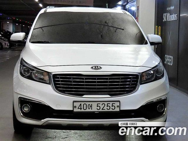 Kia Carnival 9-seater Luxury 2015 — фото 2