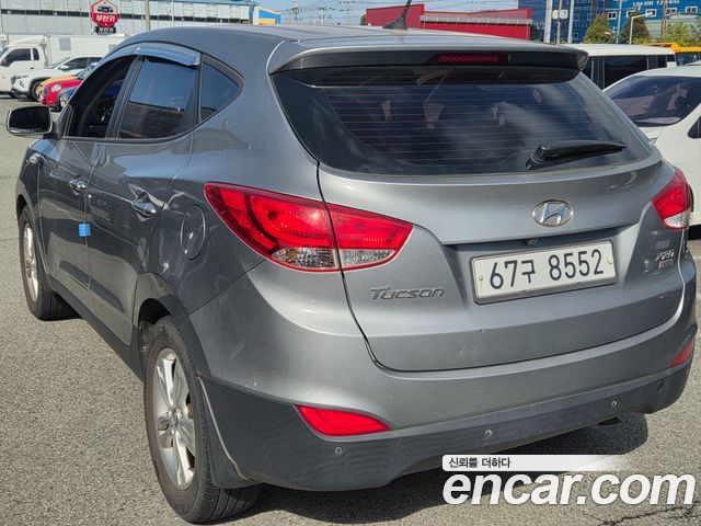 Hyundai Tucson ix Diesel 2WD X20 Luxury 2012 — фото 3