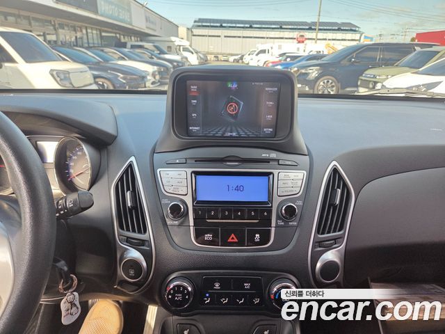 Hyundai Tucson ix Diesel 2WD X20 Luxury 2012 — фото 8