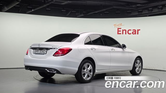 Mercedes-Benz C-Class (W205) C220 d 4MATIC 2016 — фото 2