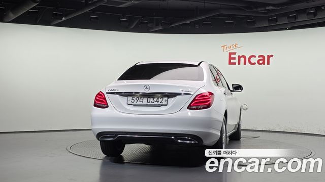 Mercedes-Benz C-Class (W205) C220 d 4MATIC 2016 — фото 4