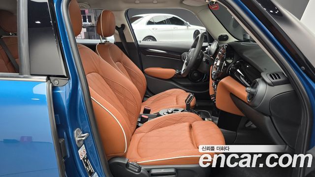 MINI Cooper S 5Door Classic Third Generation 2024 — фото 11