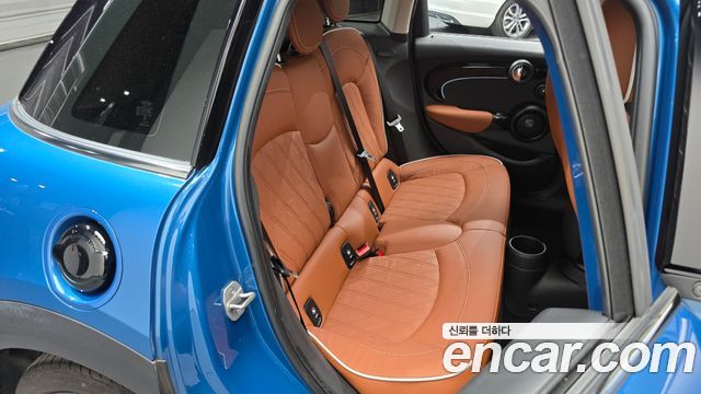 MINI Cooper S 5Door Classic Third Generation 2024 — фото 12