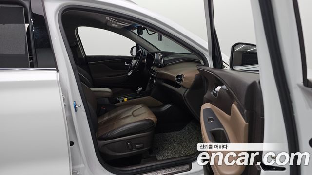 Hyundai Santa Fe (TM) Diesel 2.2 4WD Prestige 2019 — фото 18