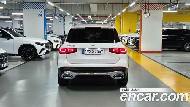 Mercedes-Benz GLB-Class (X247) GLB250 4MATIC 2023 — фото 4