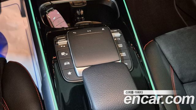 Mercedes-Benz GLB-Class (X247) GLB250 4MATIC 2023 — фото 21