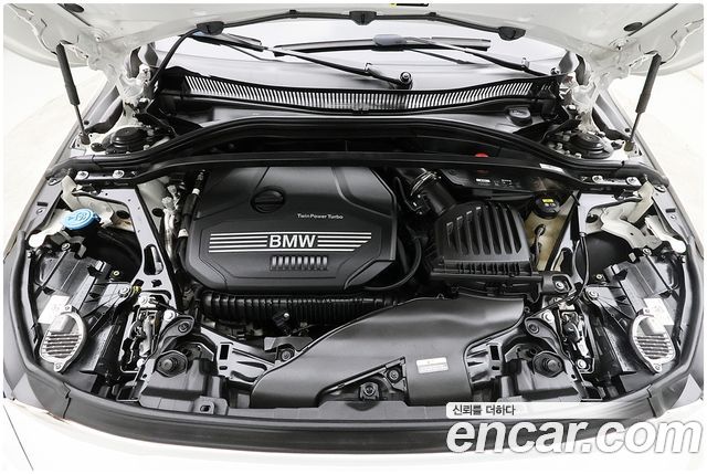 BMW 1 Series (F40) 120i M Sports 2021 — фото 6