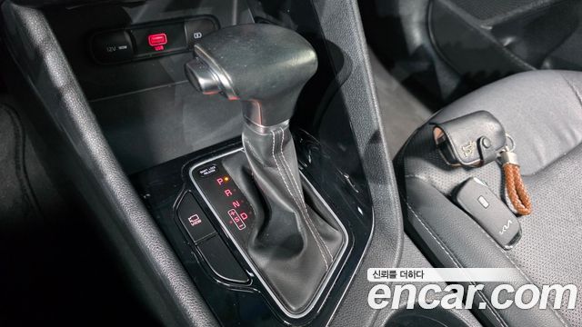Kia Niro 1.6 HEV Prestige 2022 — фото 9