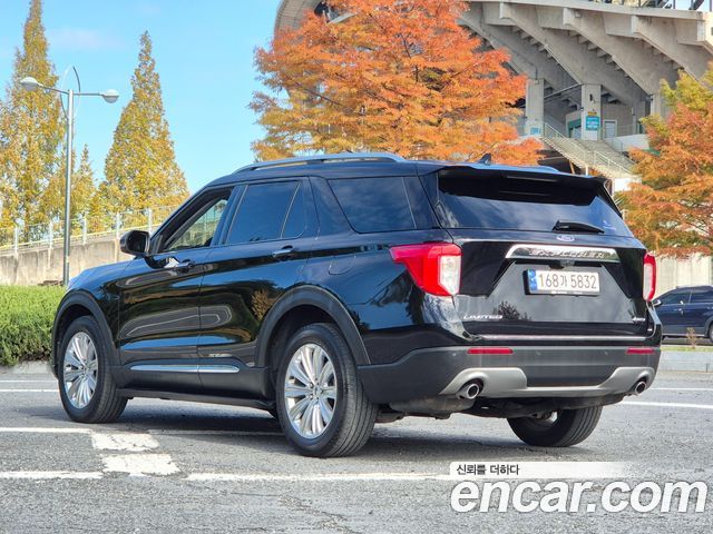 Ford Explorer (VI) 2.3 LimIted 4WD 2021 — фото 2