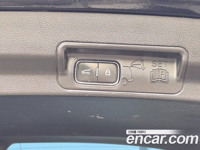 Ford Explorer (VI) 2.3 LimIted 4WD 2021 — фото 8