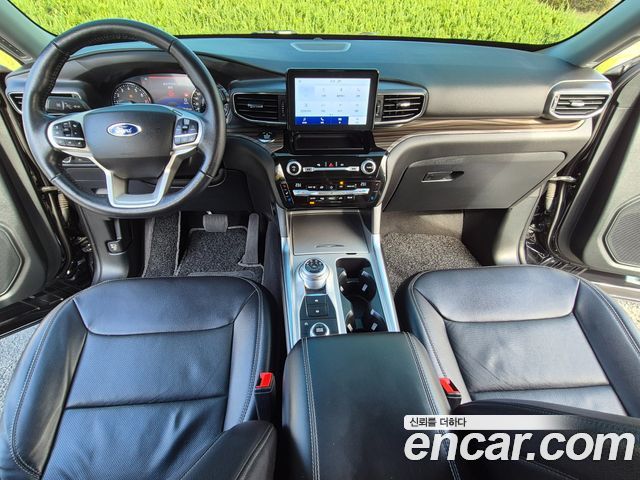 Ford Explorer (VI) 2.3 LimIted 4WD 2021 — фото 16