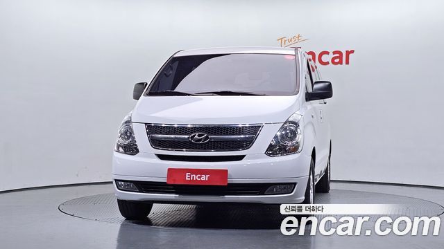 Hyundai Grand Starex 11-Seater Wagon CVX Luxury 2012 — фото 3