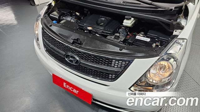 Hyundai Grand Starex 11-Seater Wagon CVX Luxury 2012 — фото 6