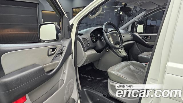 Hyundai Grand Starex 11-Seater Wagon CVX Luxury 2012 — фото 10